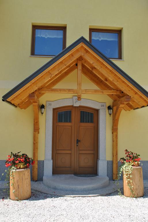 Farm Holidays Povsin Bled Exterior photo